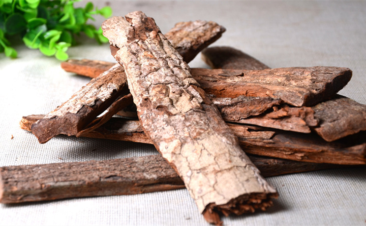 木器廠、板材加工廠、門廠等木材加工企業(yè)木器廠、板材加工廠、門廠等木材加工企業(yè)每天都會(huì)產(chǎn)生大量的刨花每天都會(huì)產(chǎn)生大量的刨花